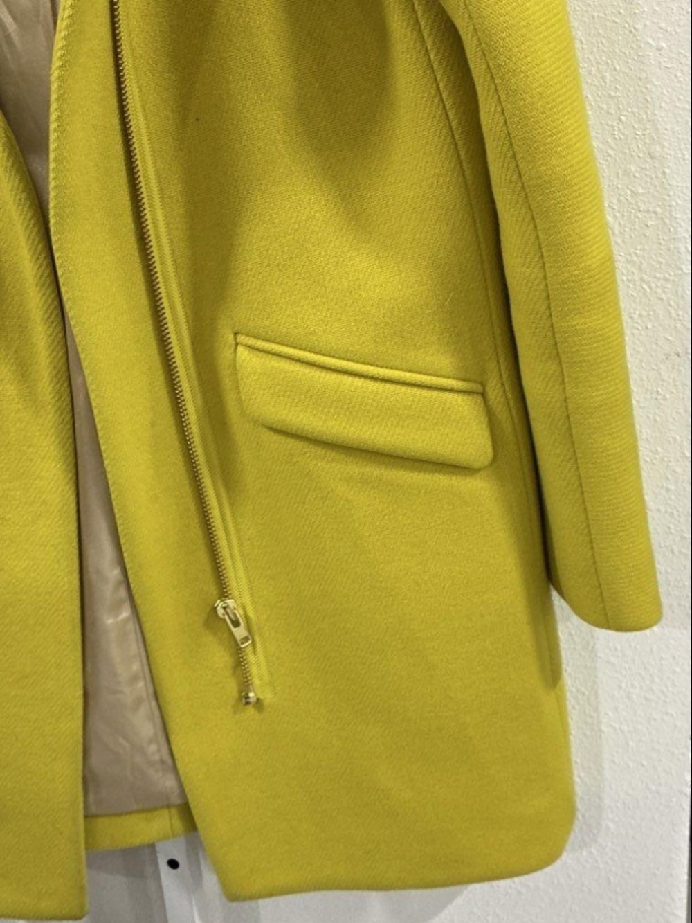 Women's J.Crew Cocoon Coat in Italian Stadium-Cloth Wool Size 6 Yellow - Picture 6 of 7